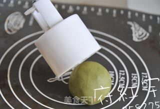 2011府红宇邀您一起自制月饼——只要3步就做出美味月饼你信吗？我信！的做法步骤：7