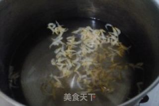 紫菜蛋花汤的做法步骤：3