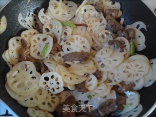 藕炒肉片的做法步骤：8