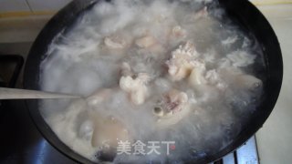 美容养颜----QQ猪蹄冻的做法步骤：2