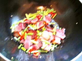 【蒜苗炒腊肉】的做法步骤：6