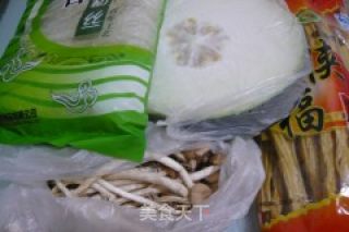 水煮茶树菇的做法步骤：1