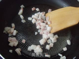【炸酱面，花样做】：香菇肉酱面的做法步骤：5