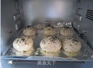 红豆葡萄干餐包的做法步骤：11