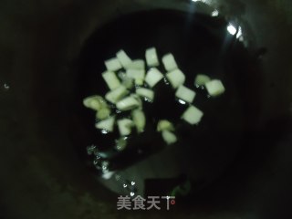 尖椒炒红肠的做法步骤：4
