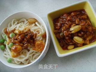 【炸酱面，花样做】：八宝辣酱面的做法步骤：14