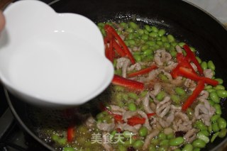 毛豆炒肉丝的做法步骤：9