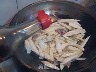 五花肉炒茭白的做法步骤：5