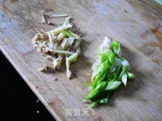辣炒丝瓜的做法步骤：3