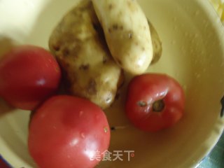 番茄土豆炖牛肉的做法步骤：2