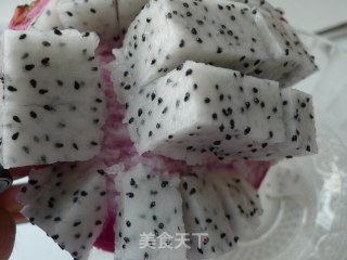 【酸奶火龙果】易消化好吸收的做法步骤：3