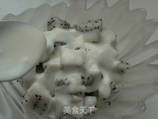 【酸奶火龙果】易消化好吸收的做法步骤：5