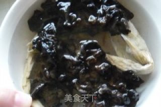 笋干大骨汤的做法步骤：5