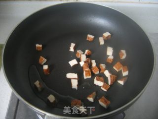 【炸酱面，花样做】家常炸酱面的做法步骤：2