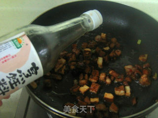 【炸酱面，花样做】家常炸酱面的做法步骤：5