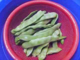 焖油豆角的做法步骤：1