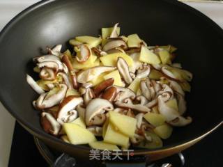 香菇海鲜疙瘩汤的做法步骤：5