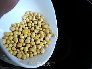养生豆浆---茉莉绿茶豆浆的做法步骤：4