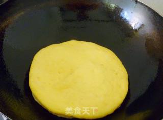 【简单制作的花样饼大全】双色南瓜薄饼的做法步骤：14