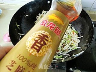 醋烹绿豆芽的做法步骤：6