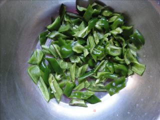 青椒豆丹的做法步骤：3