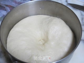 改进版醇奶吐司的做法步骤：2