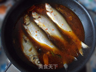 【美味】红烧鱼的做法步骤：7