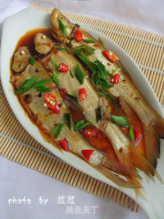 【美味】红烧鱼的做法步骤：9