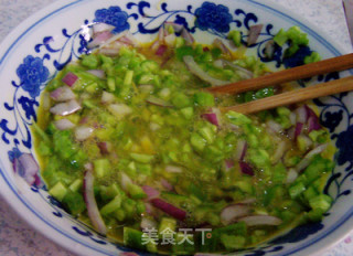 补充VC的营养混搭菜--苦瓜尖椒炒鸡蛋的做法步骤：4