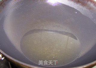 补充VC的营养混搭菜--苦瓜尖椒炒鸡蛋的做法步骤：5