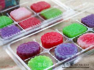 迎接中秋月饼热身@@艳丽果冻月饼的做法步骤：8