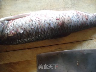 草鱼炖豆腐的做法步骤：1