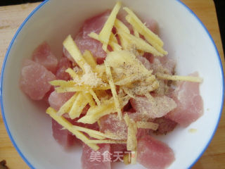什锦肉丁的做法步骤：2