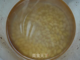 【五谷豆浆】含钙高吸收好的做法步骤：4