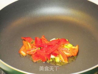 豆干炒紫甘蓝的做法步骤：5