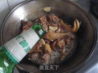 砂锅啤酒鸭的做法步骤：6