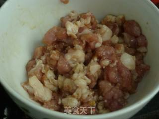 【炸酱面，花样做】三宝麻酱拌面的做法步骤：1