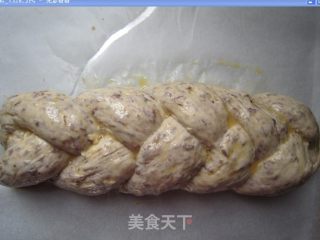 红豆酥松粒辫子包的做法步骤：12