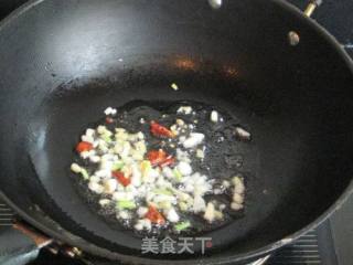 蒜辣炒白条虾的做法步骤：2