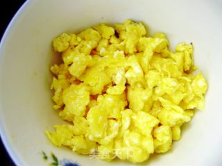 【炸酱面 花样做】家常炸酱面的做法步骤：2