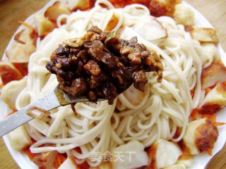 【炸酱面 花样做】家常炸酱面的做法步骤：10