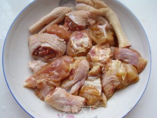 醋熘鸡块的做法步骤：1