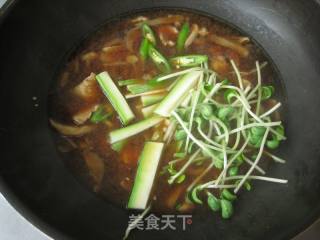 韩式豆酱汤翡翠面的做法步骤：11