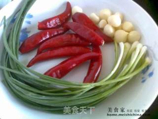 炸酱萝卜丝拌宽面的做法步骤：3