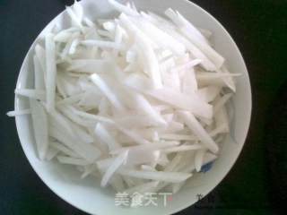 炸酱萝卜丝拌宽面的做法步骤：4
