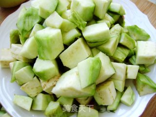 家常菜----烧三丁的做法步骤：1