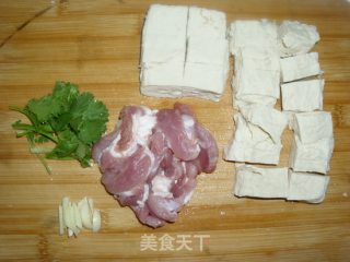 白菜炖冻豆腐的做法步骤：2
