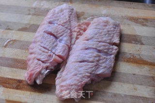烤黑椒火鸡翅的做法步骤：1