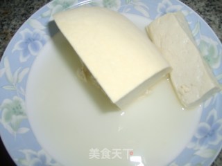 小葱拌豆腐的做法步骤：1
