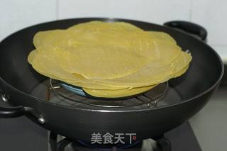 土豆胡萝卜荷叶卷的做法步骤：7